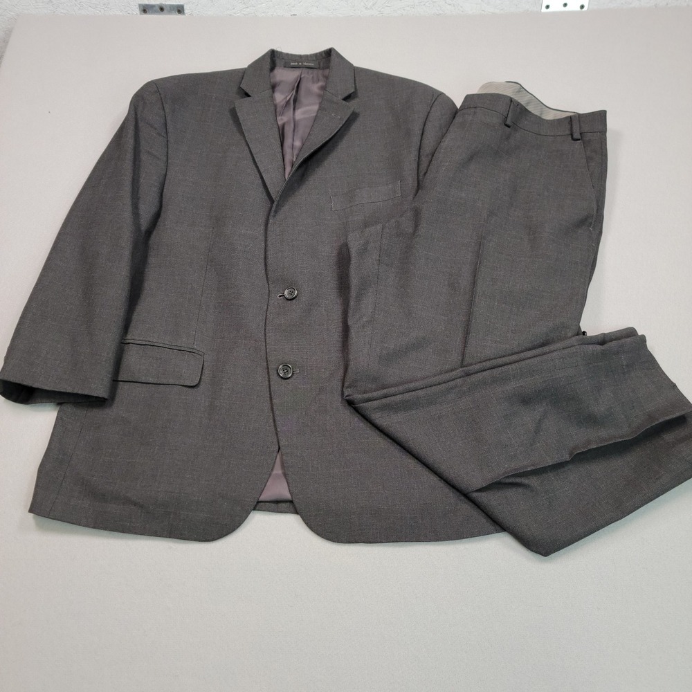 Michael Kors Mens 2 Piece Suit 42S Gray Plaid Quiet Luxury, Pre-Owned